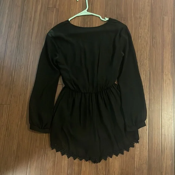 Astr XS black lace/floral lined  romper - Picture 3 of 4